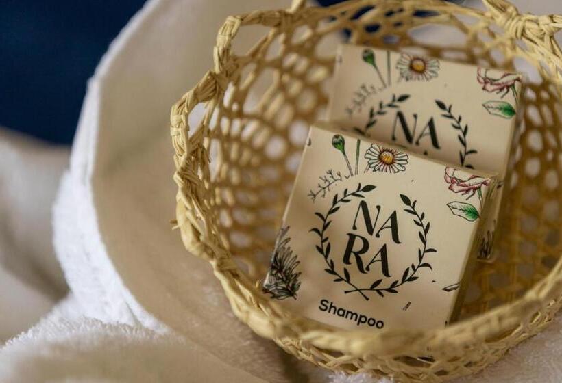 غرفة قياسية, Galapagos Planet