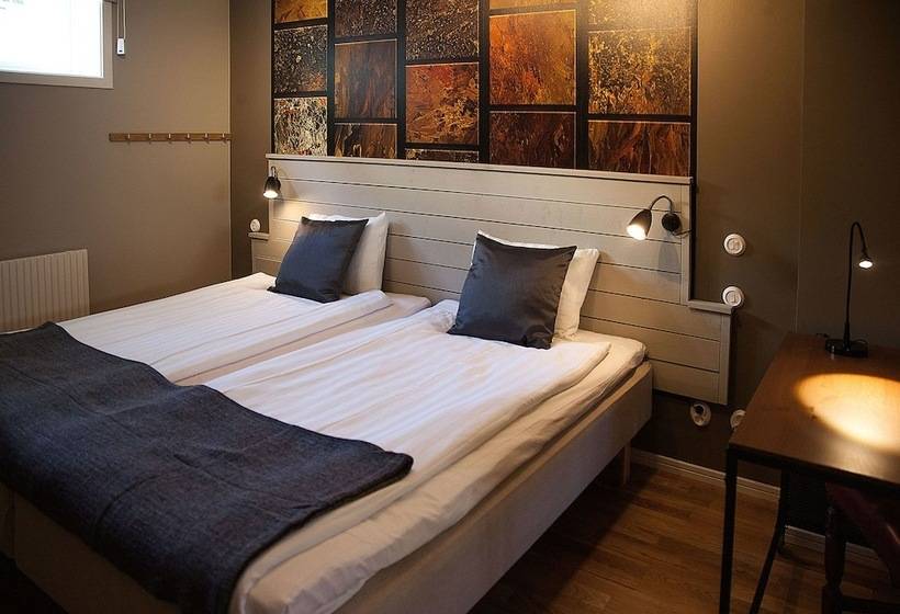 Семейный Номер, Södra Hotellet