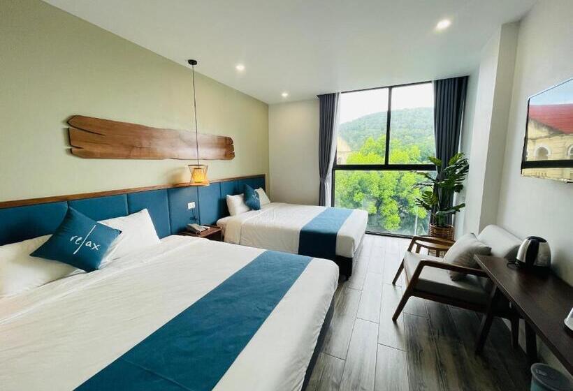 اتاق لوکس خانوادگی, The Light