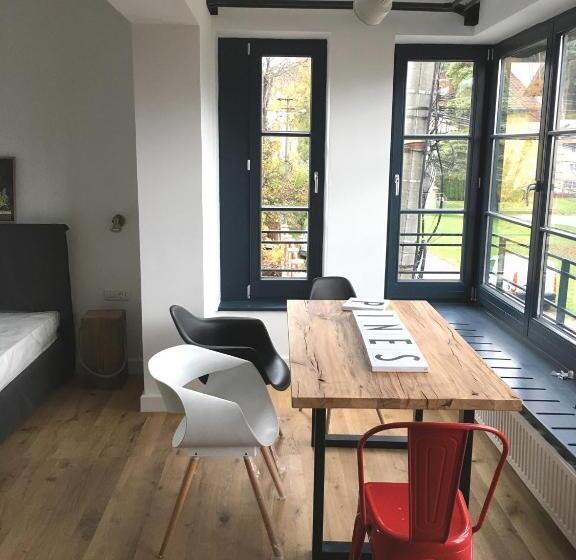 Полулюкс Повышенной Комфортности, The Pines Boutique Villa