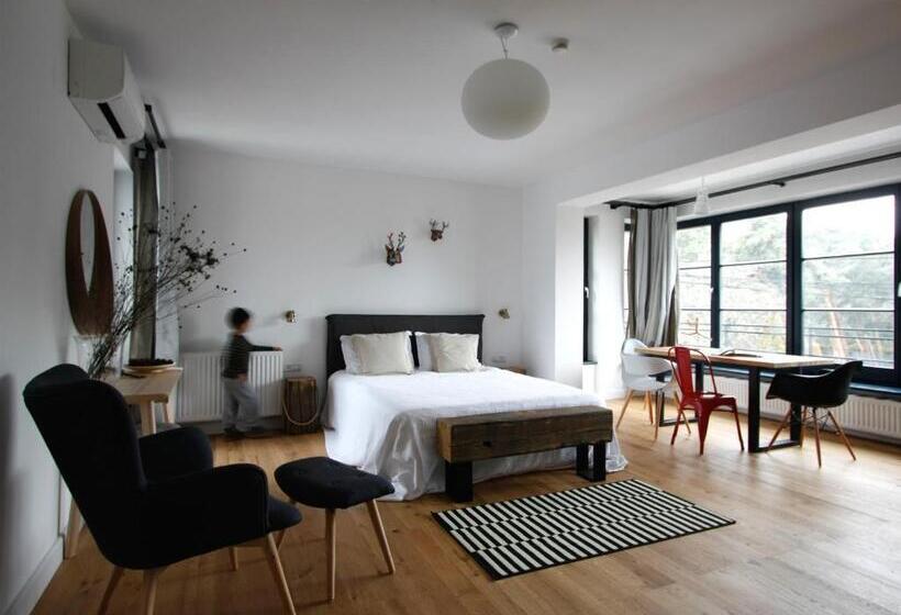 Полулюкс Повышенной Комфортности, The Pines Boutique Villa