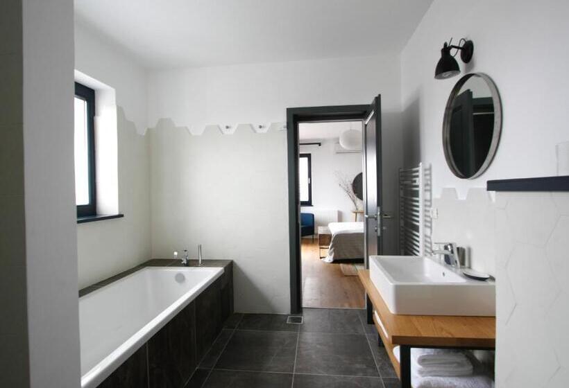 シティビューのスーペリアルーム, The Pines Boutique Villa