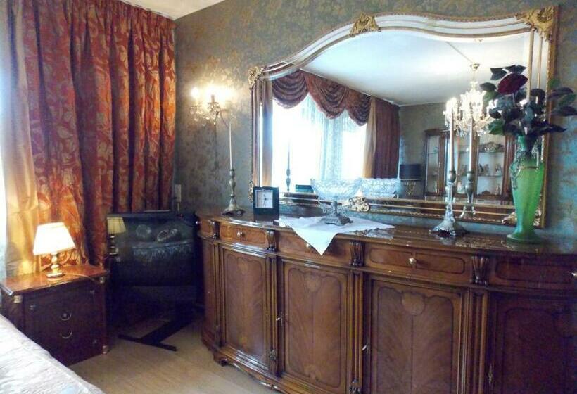 デラックスルーム, Weena House