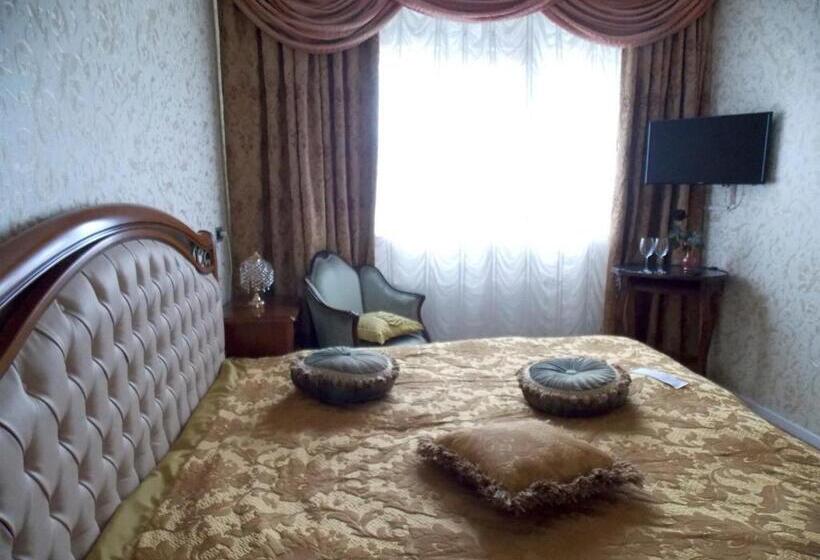 スタンダードルーム, Weena House