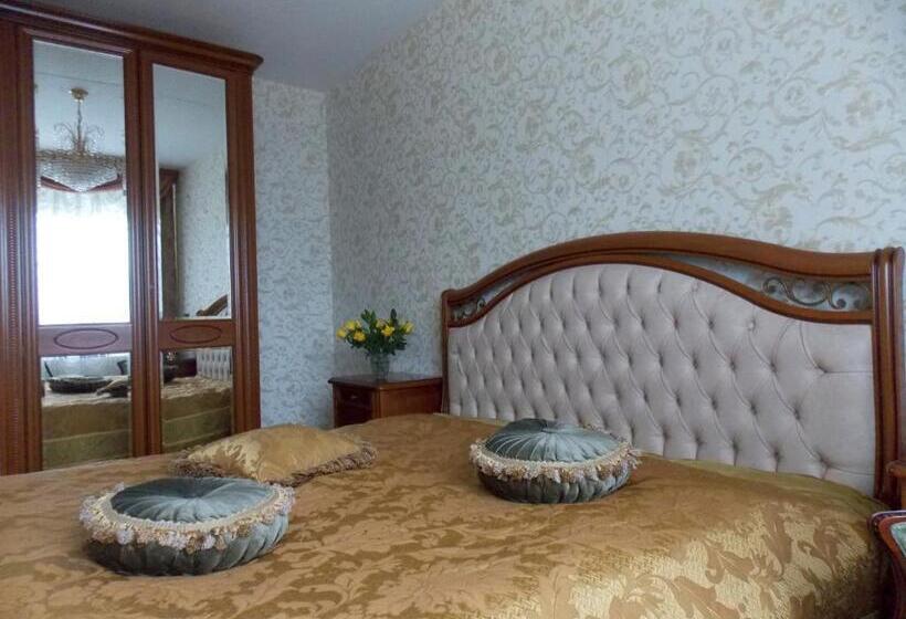 غرفة قياسية, Weena House