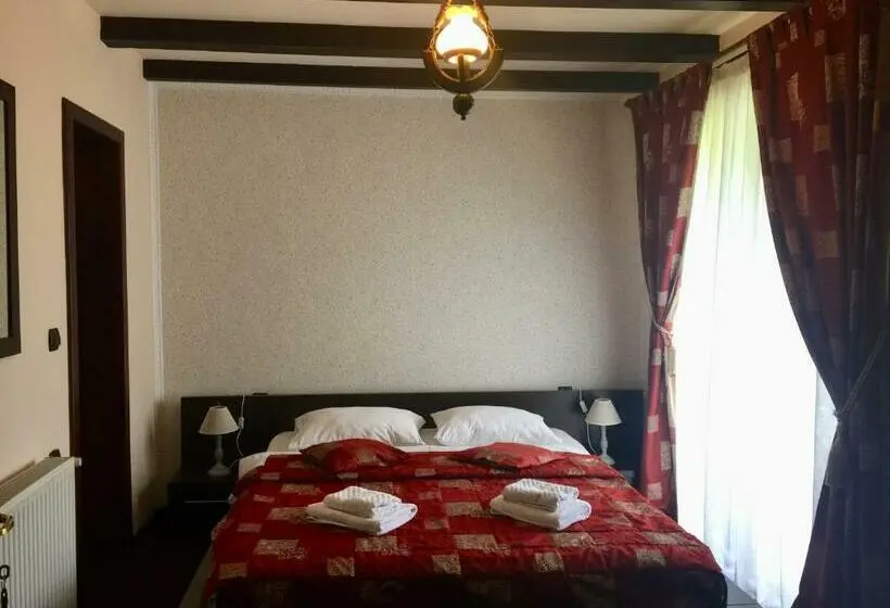 Basic-huone, Garden Retreat