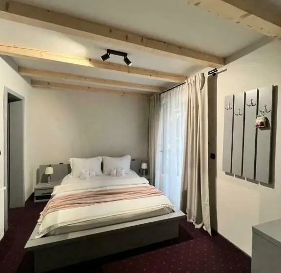 Basic-huone, Garden Retreat