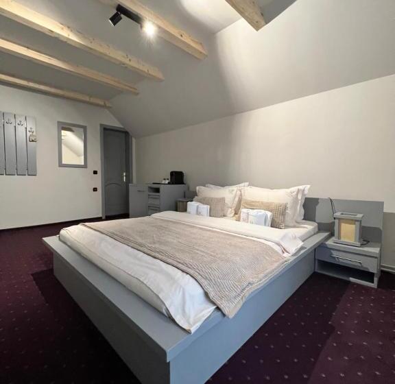 Номер Стандарт с Балконом, Garden Retreat