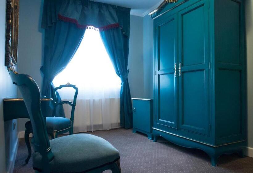 سوییت سوپریور, Maison Elysée