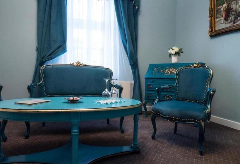 سوییت سوپریور, Maison Elysée