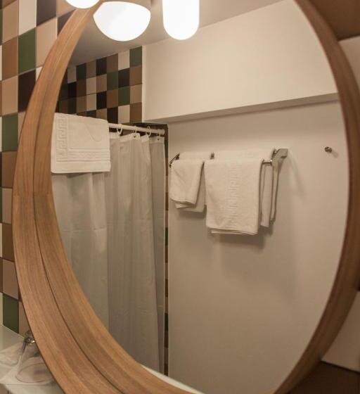 スタンダードルーム, Complex Hotelier Cota O Mie