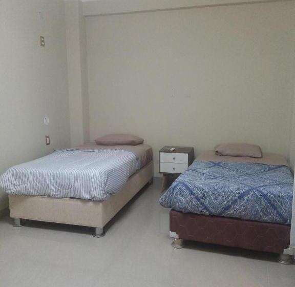 تختخواب در اتاق مشترک, Hostel Willys House