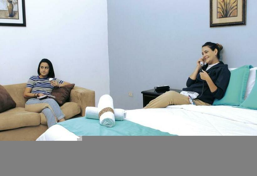 غرفة قياسية, 4 Mundos