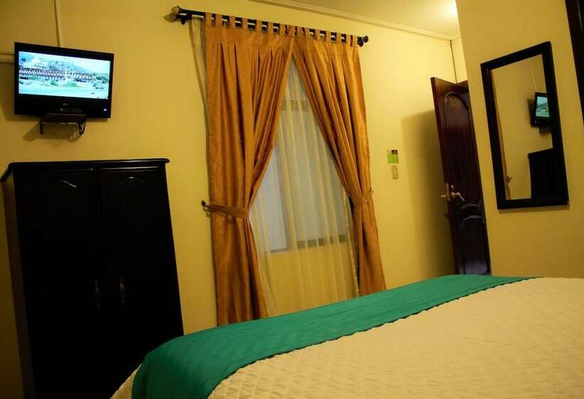 غرفة قياسية, 4 Mundos