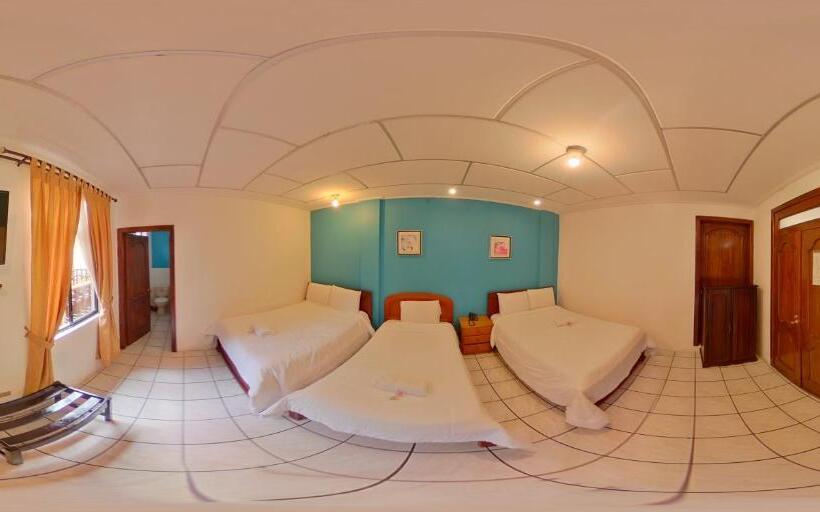 غرفة قياسية ثلاثية, 4 Mundos