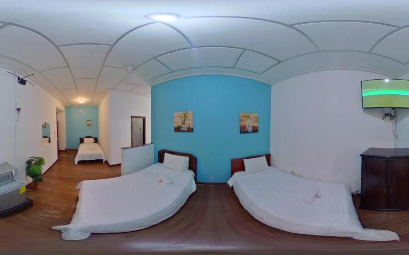 غرفة عائلية, 4 Mundos