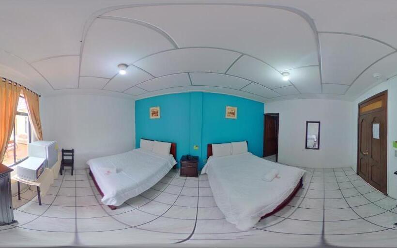 جناح عائلي, 4 Mundos