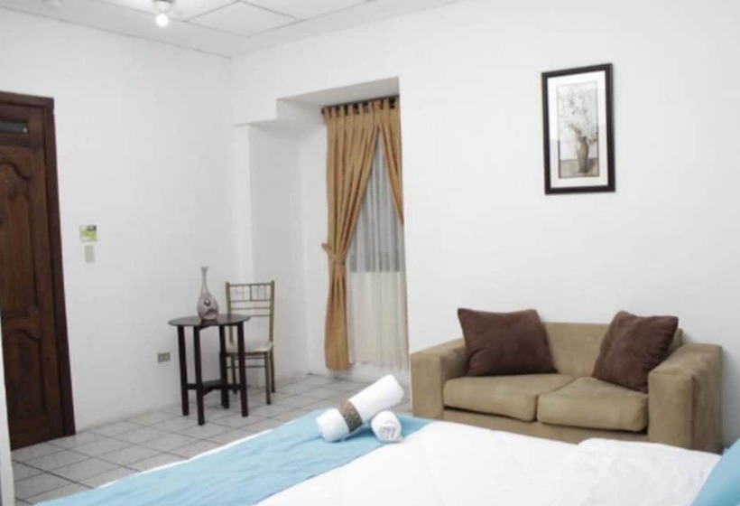 غرفة ديلوكس سرير كينج, 4 Mundos