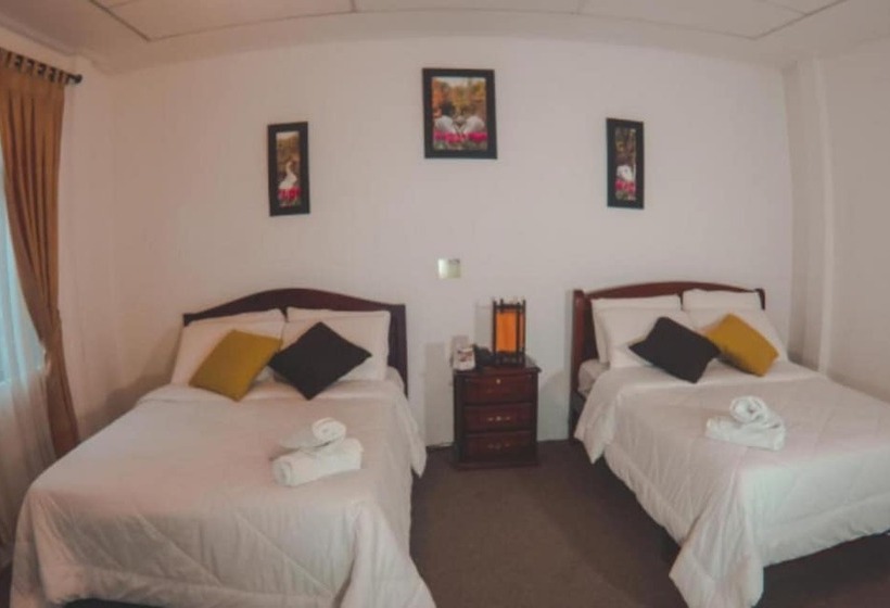 غرفة قياسية, 4 Mundos