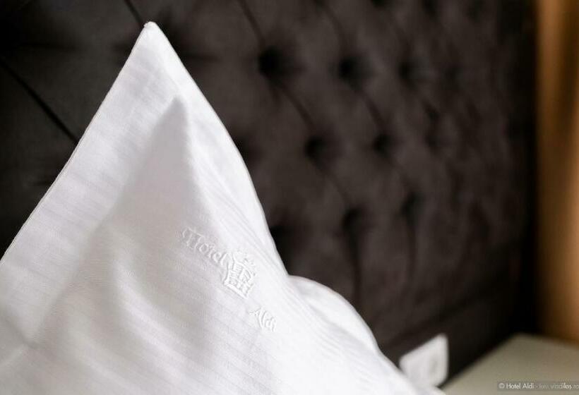 스탠다드 룸, Aldi