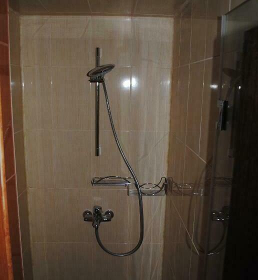 اتاق استاندارد, Ana