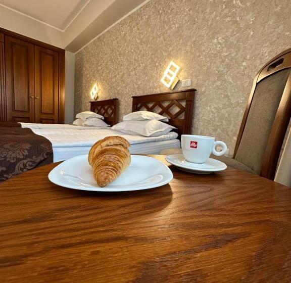 اتاق استاندارد, Ana