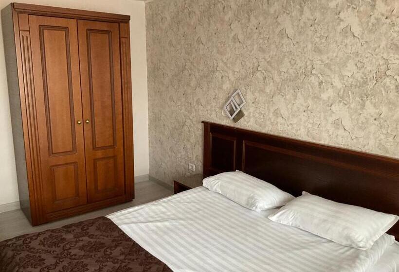 اتاق استاندارد, Ana