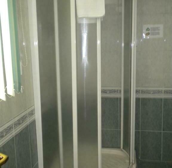 스탠다드 룸, Ary