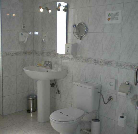 스탠다드 싱글 룸, Ary