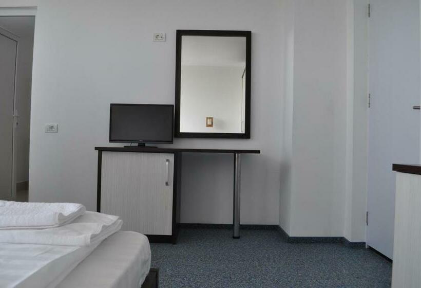 اتاق خانوادگی, Babylonia Resort