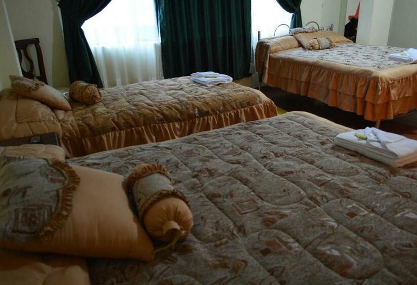 패밀리 룸, Balcones Del Río