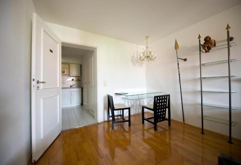 Номер Комфорт, Bonapart