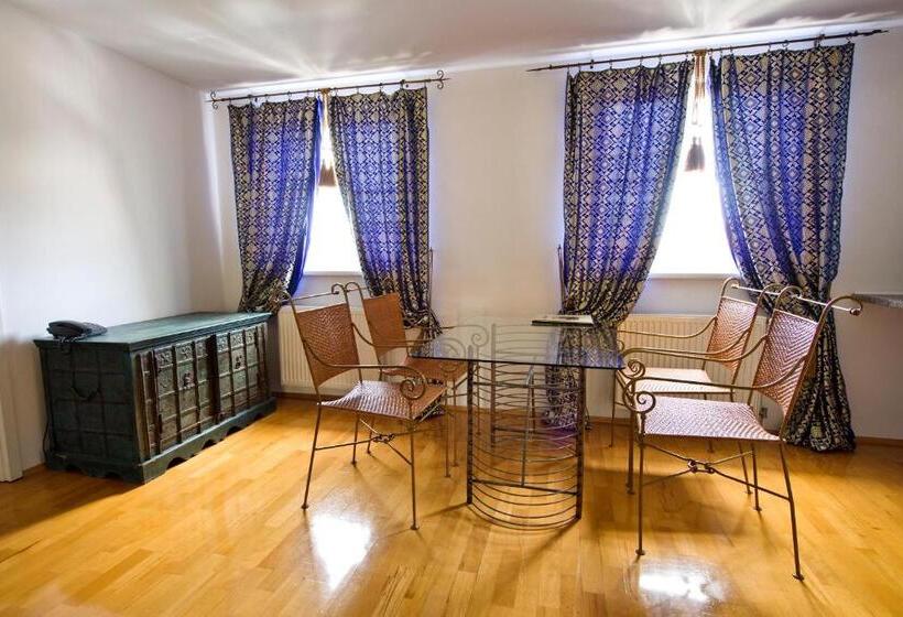 Апартаменты 1 Спальня, Bonapart