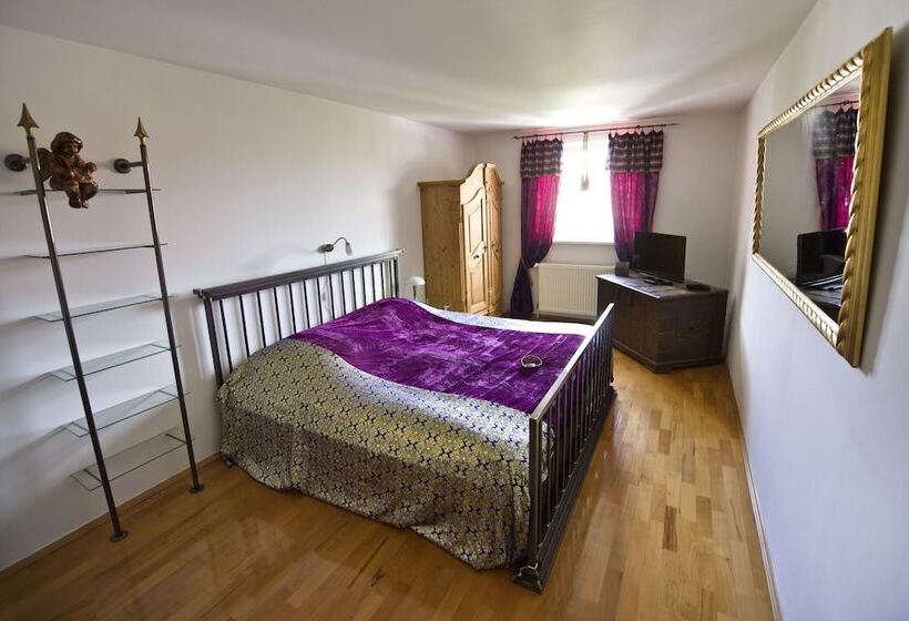 Номер Стандарт, Bonapart