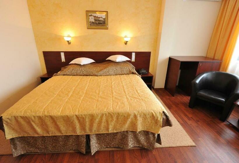 コンフォートルーム, Casa Maria Arges