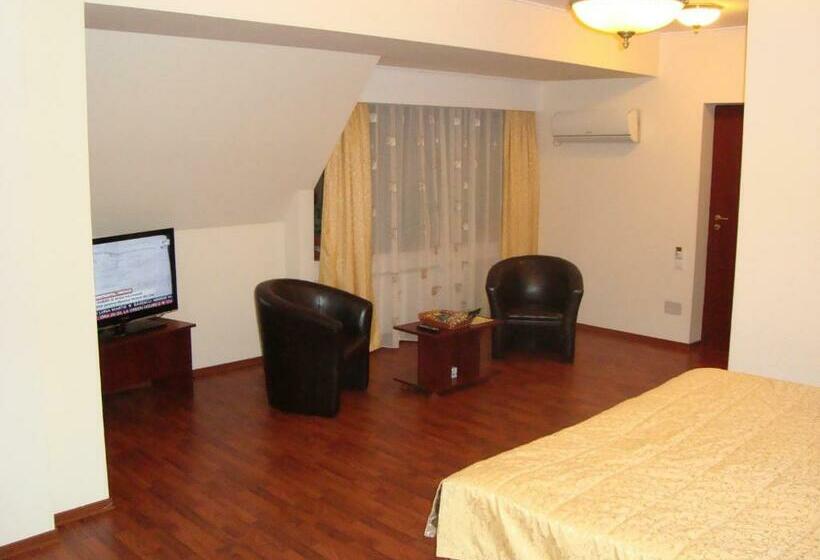 コンフォートルーム, Casa Maria Arges