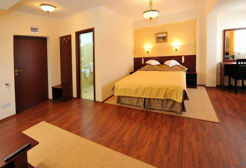 コンフォートルーム, Casa Maria Arges