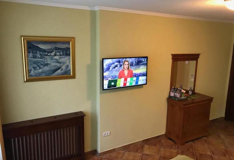 コンフォートルーム, Casa Maria Arges