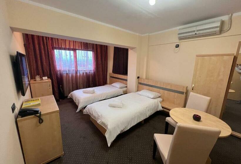 חדר סטנדרט, Clipa