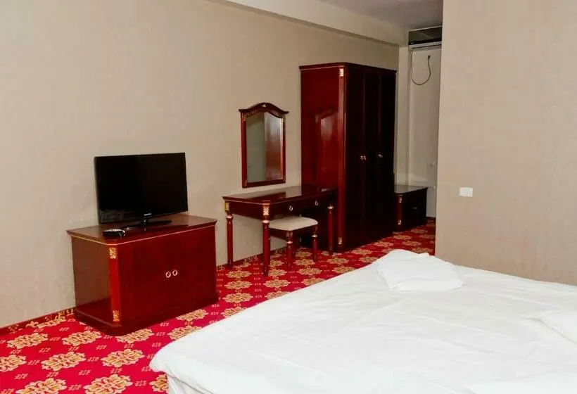 Quarto deluxe vista mar com balcao, Complex Aristrocratos