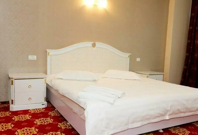 Quarto deluxe vista mar com balcao, Complex Aristrocratos