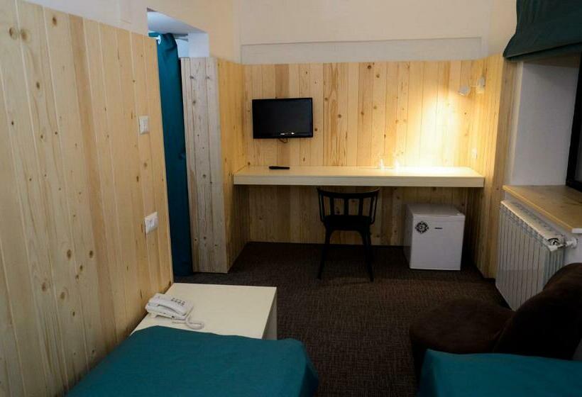 スタンダードルーム, Complex Hotelier Cota O Mie