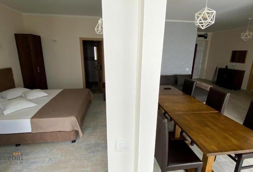 스위트 퀸침대, Decebal Estival Neptun