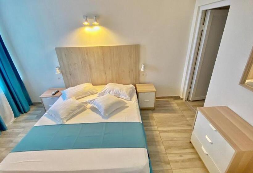 Полулюкс с Балконом, Decebal Estival Neptun