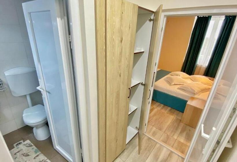 Полулюкс с Балконом, Decebal Estival Neptun