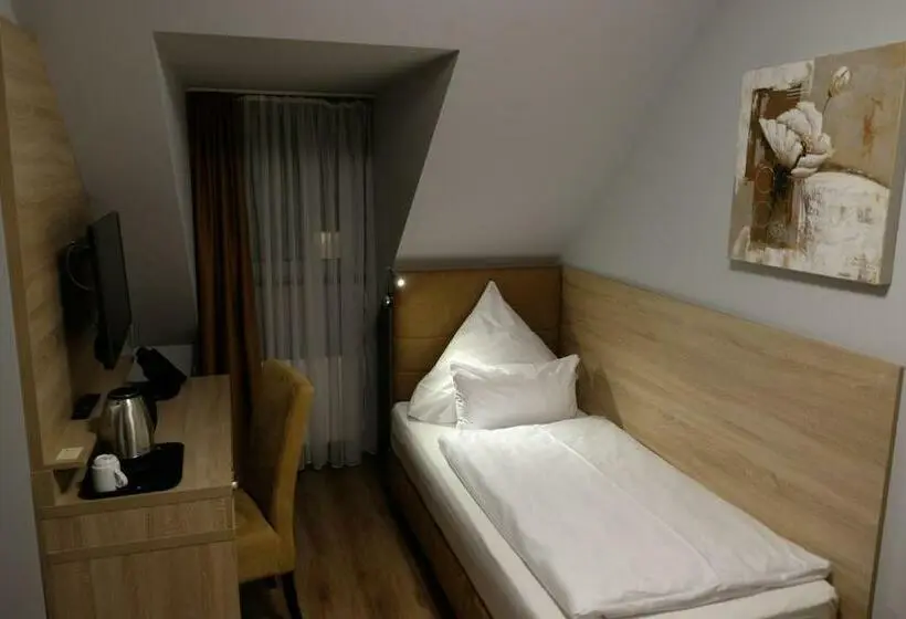 スタンダードシングルルーム, Minx – Cityhotels