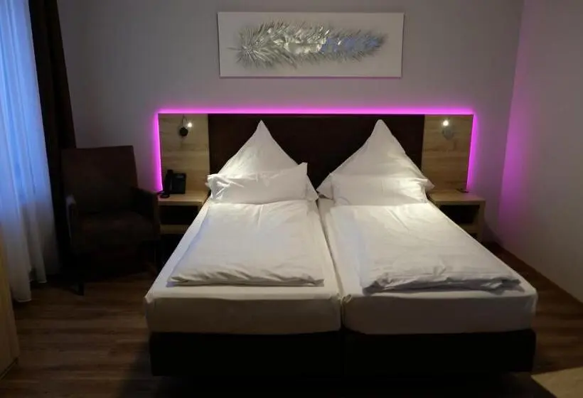 インサイドのスーペリアルーム, Minx – Cityhotels