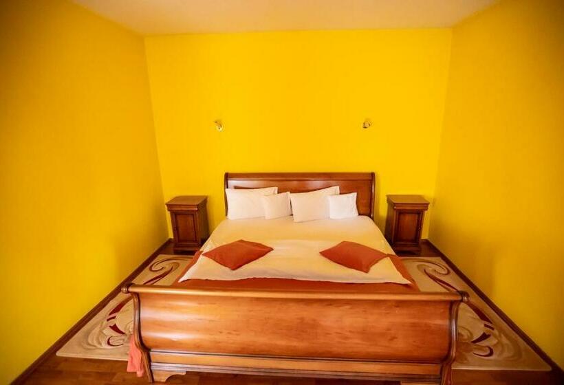 标准间, Noroc Si Fericire