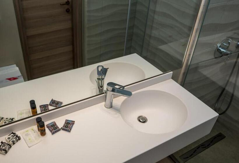 전망 스위트, Opal