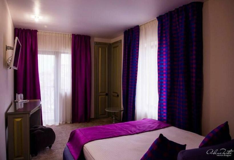 Номер Стандарт с Балконом, Rais